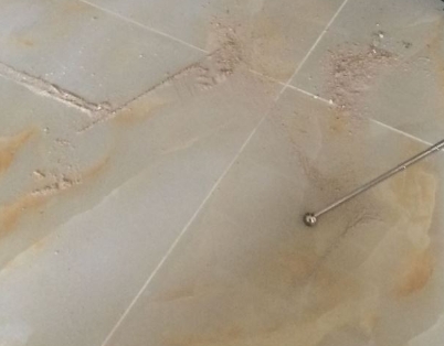 浠水瓷砖空鼓维修公司分享粘合剂选择不当在瓷砖铺贴过程中可能导致以下问题